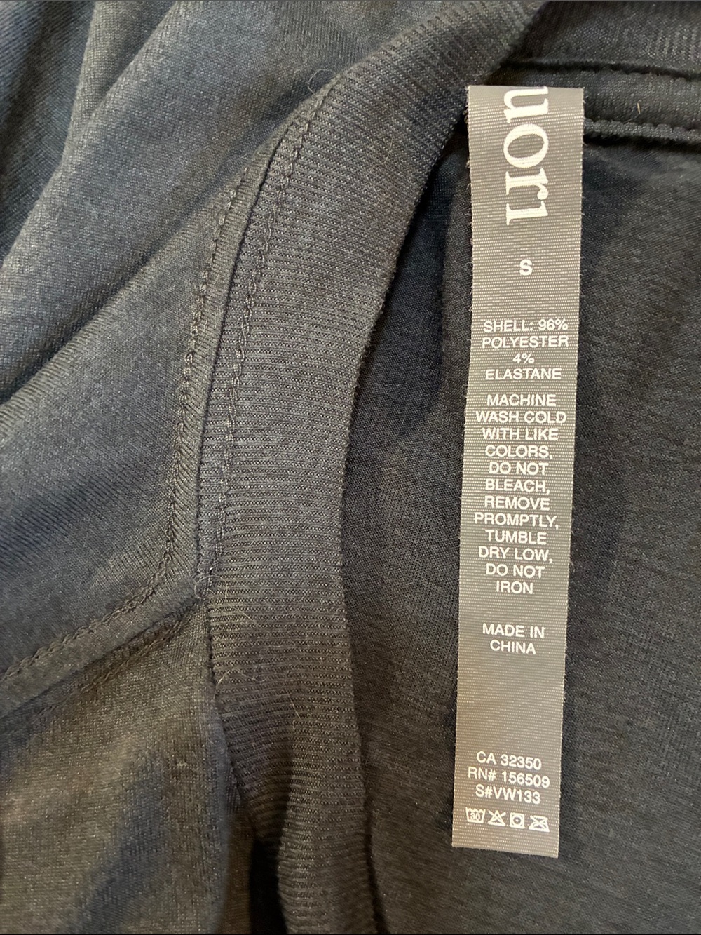 Vuori Black Long Sleeve Crewneck Top Size Small - Picture 4 of 5